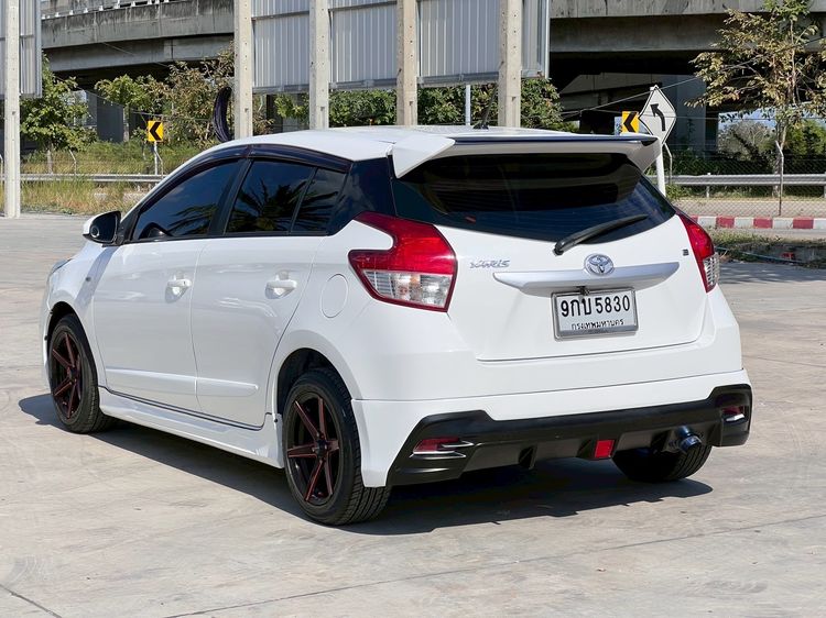 Toyota Yaris 2015 1.2 E Sedan เบนซิน เกียร์อัตโนมัติ ขาว รูปที่ 4