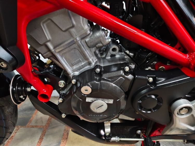 CB150 ABS ใช้งานน้อย 3071 ก.ม เล่มทะเบียนพร้อม รูปที่ 11