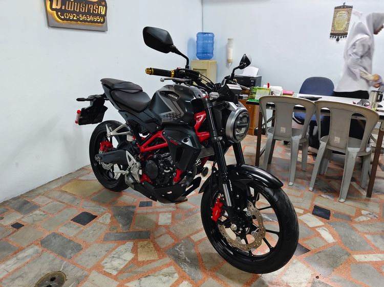 CB150 ABS ใช้งานน้อย 3071 ก.ม เล่มทะเบียนพร้อม รูปที่ 4