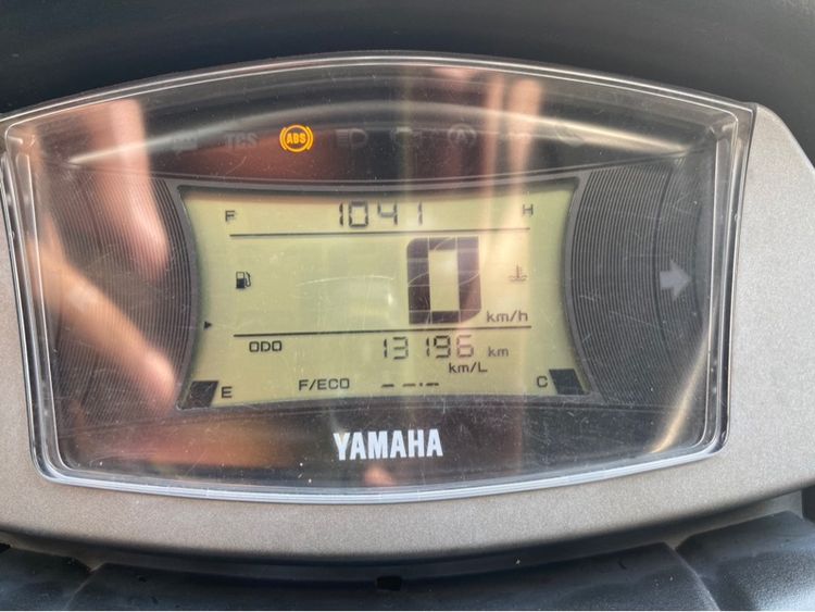 nmaxสีเทาปี23 รูปที่ 10