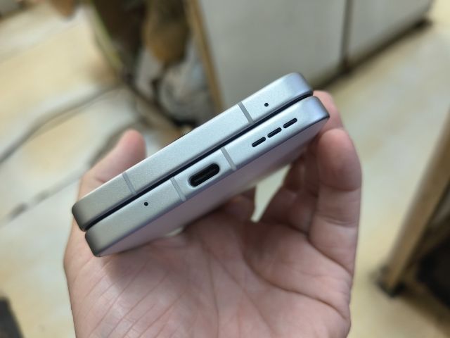 zte  nubia flip  5G สวยเหมือนใหม่ไร้รอยราคาถูก รูปที่ 8