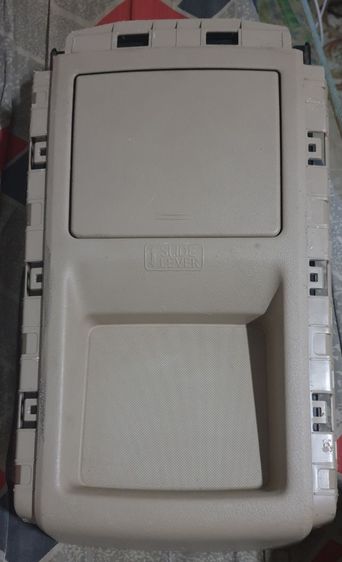 ฝาหน้าเก๊ะกลางสีครีม Alphard 20