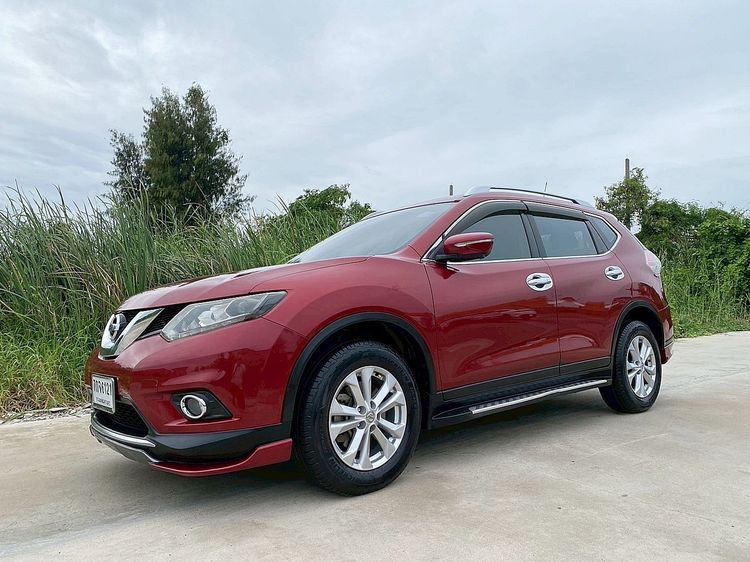 Nissan X-Trail 2018 2.0 V 4WD Utility-car เบนซิน ไม่ติดแก๊ส เกียร์อัตโนมัติ แดง รูปที่ 3