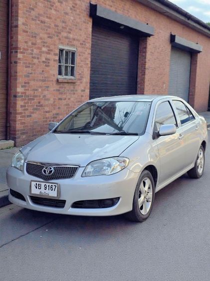 รถ Toyota Vios 1.5 J สี เทา
