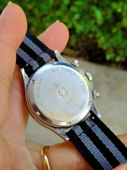 นาฬิกาสวิส ถ่าน
สภาพดี เดินดี 
ตัวเรือนสแตนเลส รูปที่ 6