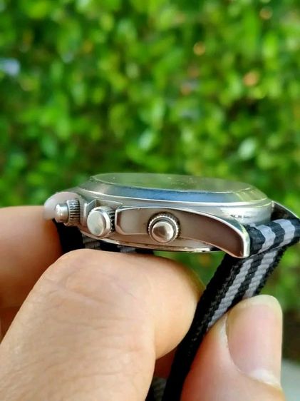 นาฬิกาสวิส ถ่าน
สภาพดี เดินดี 
ตัวเรือนสแตนเลส รูปที่ 5