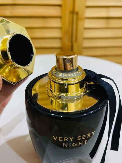 Victoria's Secret Very Sexy Night  Eau de Parfum 50 ml No nox น้ำหอมแท้ ส่งฟรี รูปที่ 16