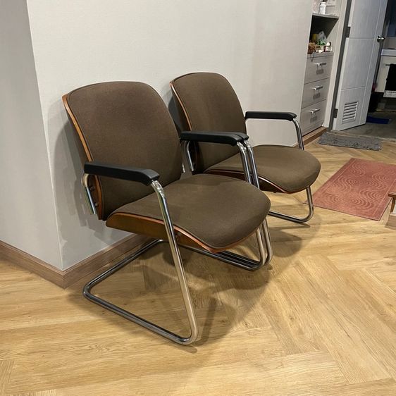 เก้าอี้รับแขกขาตัวซี Okamura Japan คุณภาพดี รูปที่ 8