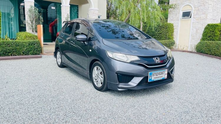รถ Honda Jazz 1.5 V สี เทา