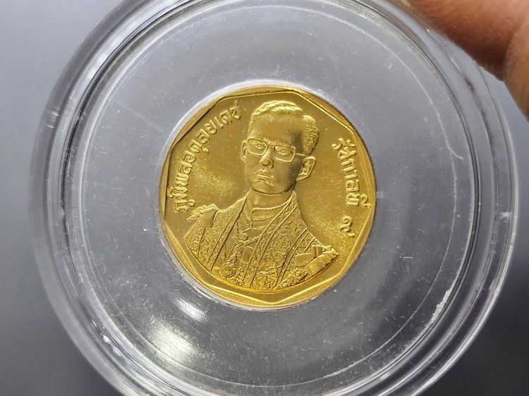 เหรียญทองคำ 3000 บาท (หนัก 7.5 กรัม) ที่ระลึกพระราชพิธีรัชมังคลาภิเษก รัชกาลที่ 9 ปี พ.ศ.2531 รูปที่ 3