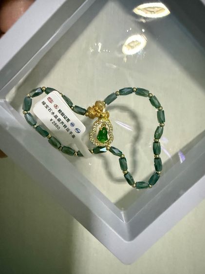 ✨ ขายกำไลหินคริสตัล + จี้หยกสีเขียว งานชุบทอง สไตล์จีน ✨ รูปที่ 2