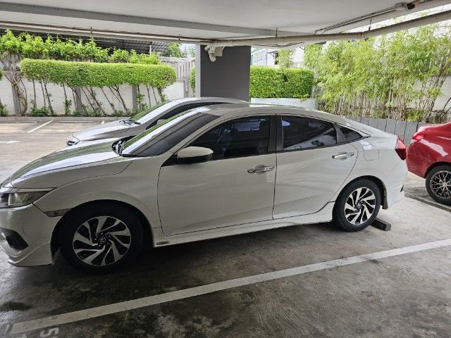 Honda Civic 2016 1.8 EL i-VTEC Sedan เบนซิน ไม่ติดแก๊ส เกียร์อัตโนมัติ ขาว รูปที่ 3
