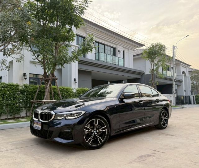 BMW รุ่นอื่นๆ 2022 รุ่นย่อยอื่นๆ Sedan เบนซิน เกียร์อัตโนมัติ ดำ รูปที่ 2