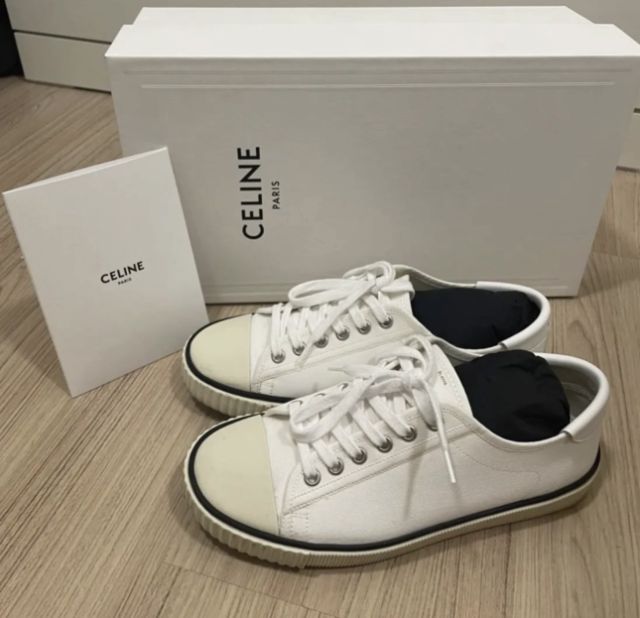 รองเท้าเซลีน Used SNEAKER WITH TOECAP INCANVAS AND CALFSKIN 
SIZE 37  (รุ่นลิซ่าใส่)  รูปที่ 4