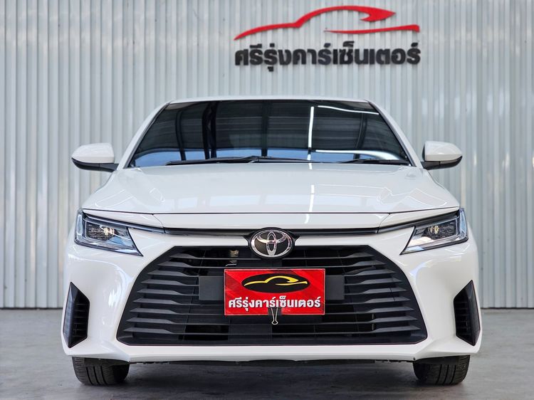 Toyota Yaris ATIV 2023 1.2 Sport Sedan เบนซิน ไม่ติดแก๊ส เกียร์อัตโนมัติ ขาว รูปที่ 2