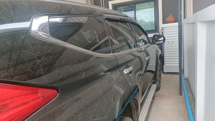 Mitsubishi Pajero Sport 2017 2.4  GT Premium Elite Edition  2WD Utility-car ดีเซล เกียร์อัตโนมัติ ดำ รูปที่ 2