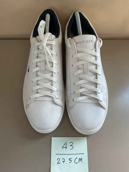 Tommy hilfiger ลำลองสีขาว เบอร์43 ยาว27.5cm