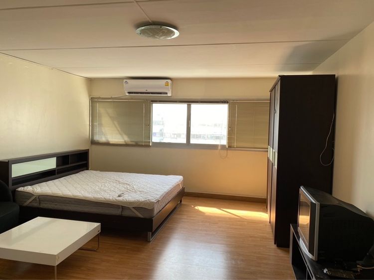 มีบางส่วน อื่นๆ สร้างเสร็จก่อน 2010 ไม่อนุญาต ไม่ใช่ คอนโดเมืองทอง รูปที่ 2