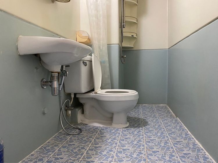 มีบางส่วน อื่นๆ สร้างเสร็จก่อน 2010 ไม่อนุญาต ไม่ใช่ คอนโดเมืองทอง รูปที่ 3