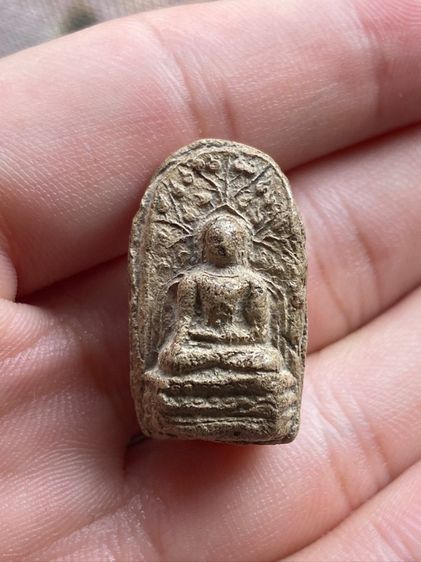 พระคงลำพูน รูปที่ 2