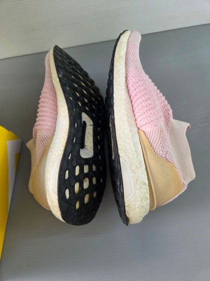 รองเท้าผ้าใบ Adidas Ultraboost 5.5 รูปที่ 2