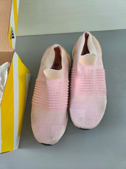 ชมพู UK 5.5 | EU 38 2/3 | US 7 รองเท้าผ้าใบ Adidas Ultraboost 5.5