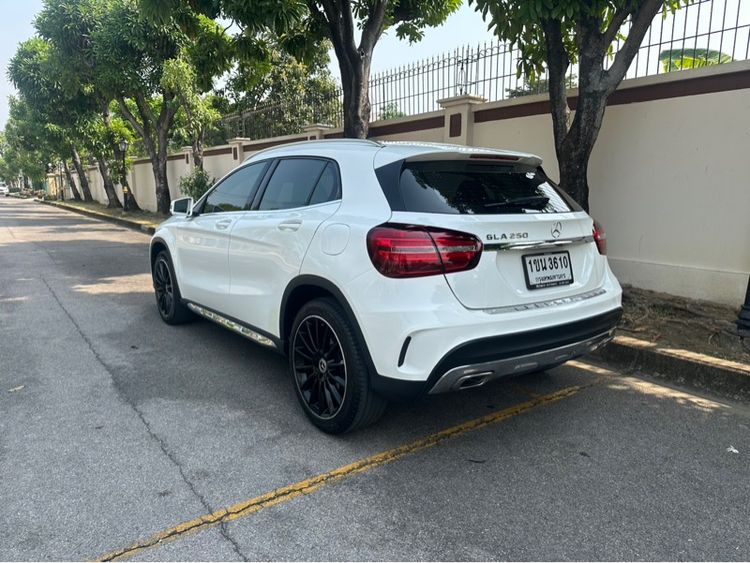 Mercedes-Benz GLA-Class 2019 GLA250 Sedan เบนซิน ไม่ติดแก๊ส เกียร์อัตโนมัติ ขาว รูปที่ 2