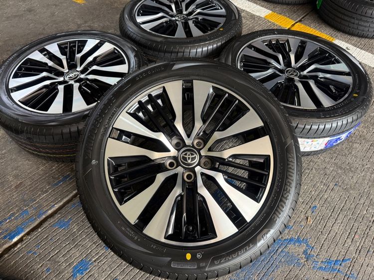 Toyota Alphard Vellfire แท้ 18 นิ้ว Top 🔥