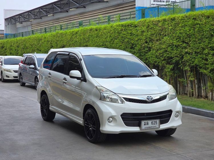 Toyota Avanza 2012 1.5 S Utility-car เบนซิน ไม่ติดแก๊ส เกียร์อัตโนมัติ ขาว รูปที่ 3