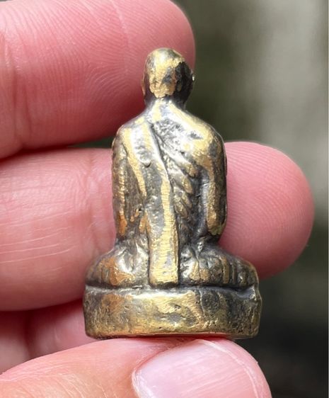 หลวงพ่อเดิม รูปที่ 2