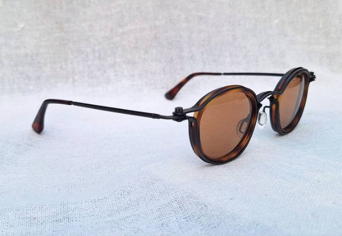 แว่นตาอิตาเลียนแฮนด์คราฟท์ TAVAT : Soup Can Collection Pantos RC เลนส์กระจกคริสตัลพระเจ้าอันล้ำค่า CARL ZEISS JENA ของชนชาติเยอรมัน สีอำพัน–สว่าง...Authentic TAVAT : ZEISS LENSES Handcrafted in the 2010s in Italy รูปที่ 4
