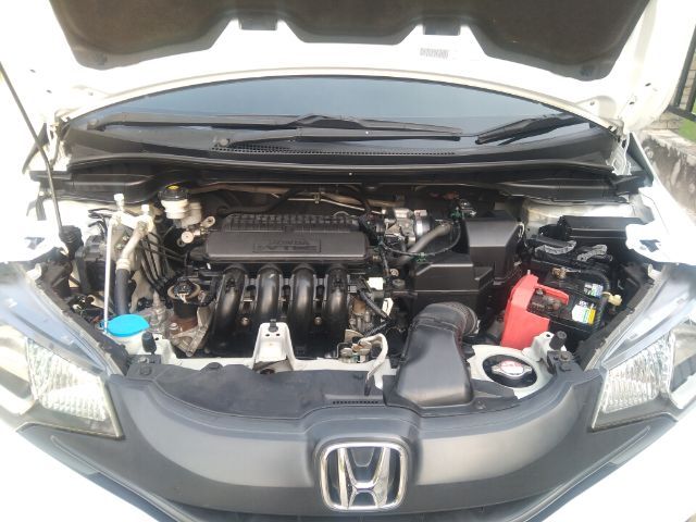 Honda Jazz 2015 1.5 S i-VTEC เบนซิน เกียร์อัตโนมัติ ขาว รูปที่ 4