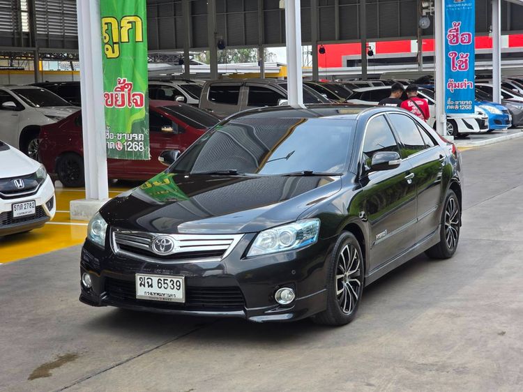 รถ Toyota Camry 2.4 Hybrid สี ดำ