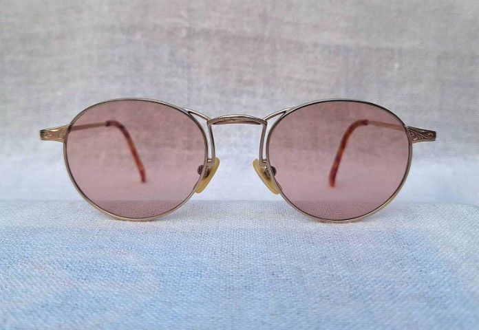 แว่นตาอิตาเลียนอาร์ติสท์ในตำนาน CAPPELLINI OCCHIALI โมเดลอาร์ติสท์ หยดน้ำ–แพนโต้ จอห์น เลนนอน เลนส์กระจกคริสตัลกันแดดฝรั่งเศส สีกลีบบัว...Authentic Vintage GIORGIO ARMANI handcrafted in Italy รูปที่ 14