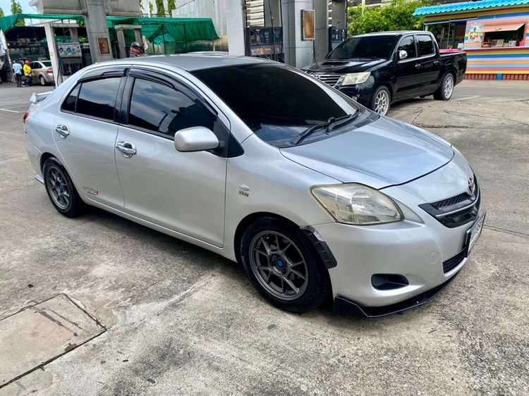 รถ Toyota Vios 1.5 J สี เทา