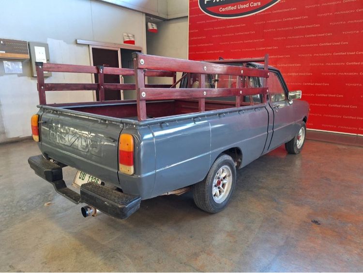 Mazda Familia 1989 1.4 STD Pickup เบนซิน ไม่ติดแก๊ส เกียร์ธรรมดา เทา รูปที่ 4