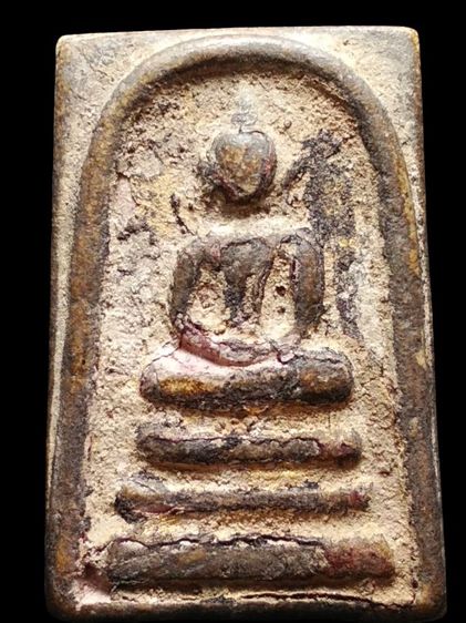 พระสมเด็จพิมพ์เกซบัวตูมมีลงรักมาครับ