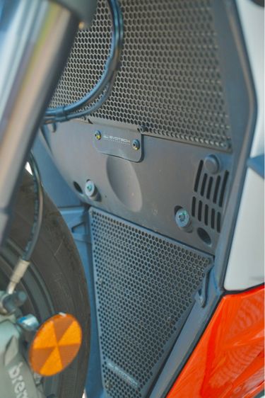 Ducati Streetfighter V2 รูปที่ 11