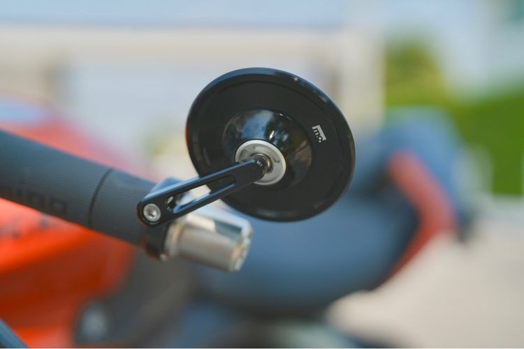 Ducati Streetfighter V2 รูปที่ 6