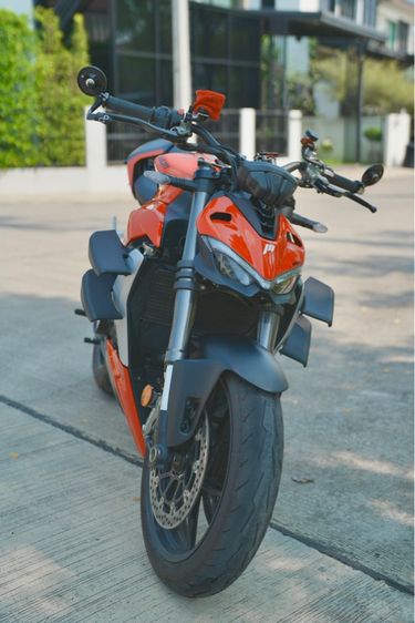 Ducati Streetfighter V2 รูปที่ 3