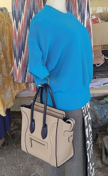 กระเป๋าถือสตรี Celine luggage tote micro มือสองของแท้ รูปที่ 6