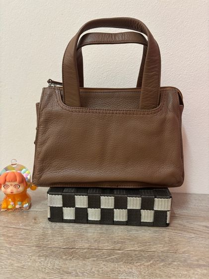 กระเป๋าถือหนังแท้ สีน้ำตาล ทรง Tote มือสองสภาพนางฟ้า หนังนุ่ม ช่องเยอะ ใช้งานสะดวก