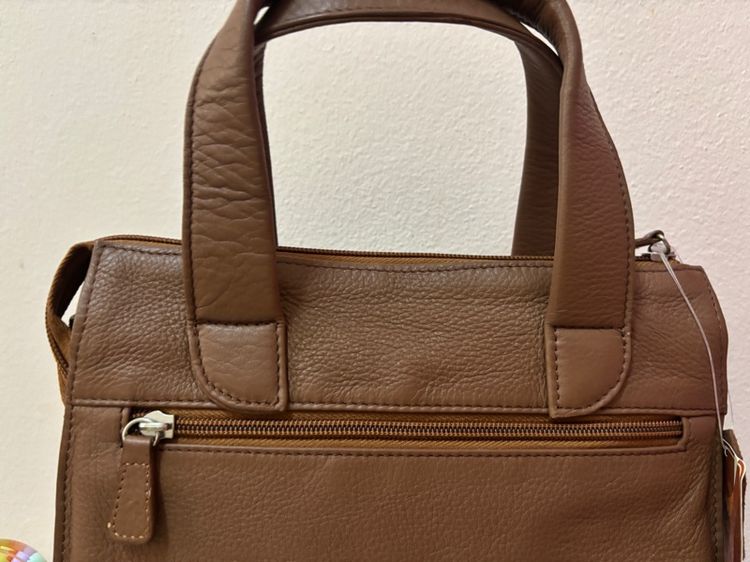 กระเป๋าถือหนังแท้ สีน้ำตาล ทรง Tote มือสองสภาพนางฟ้า หนังนุ่ม ช่องเยอะ ใช้งานสะดวก รูปที่ 9