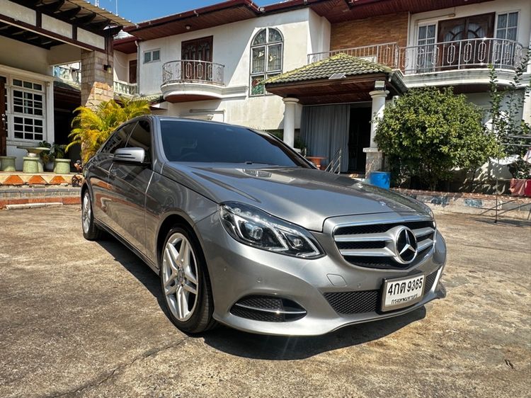 Mercedes-Benz E-Class 2014 E200 Sedan เบนซิน ไม่ติดแก๊ส เกียร์อัตโนมัติ เทา รูปที่ 3