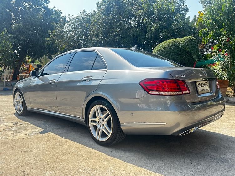 Mercedes-Benz E-Class 2014 E200 Sedan เบนซิน ไม่ติดแก๊ส เกียร์อัตโนมัติ เทา รูปที่ 4