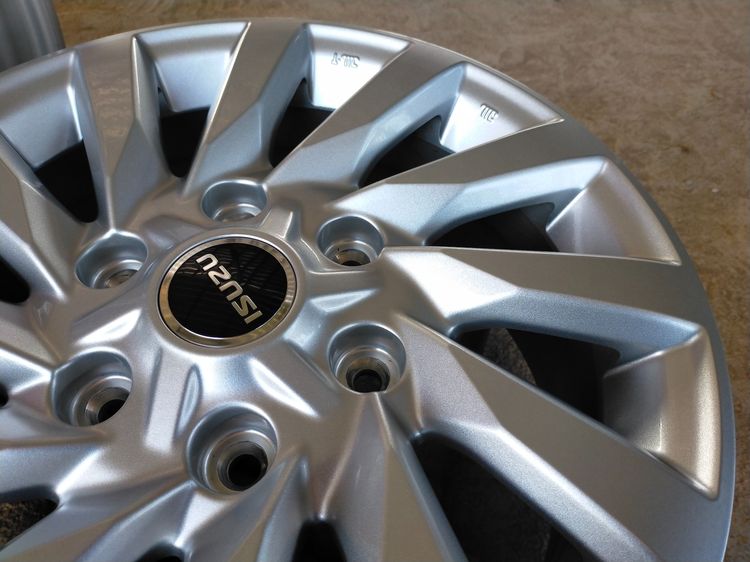 แม็กอีซูซุ สีเดิม ป้ายแดง ขอบ16 กว้าง6.5 et41 รูปที่ 5