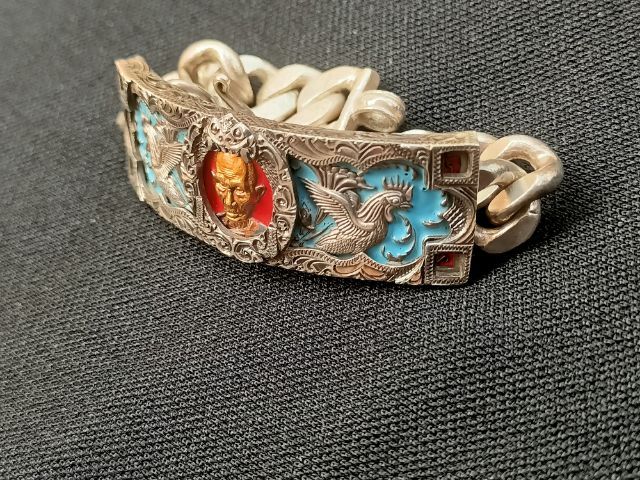 สายสร้อยเลสกำไลข้อมือ หลวงพ่อรวย วัดตะโก รุ่นรวยเหลือล้นเนื้อเงิน หน้าทองคำ 4 บาท ปี2563 พร้อมครอบหน้ากากเงินแท้ ข้อมือ 16cen.สวยพร้อมจัดส่ง รูปที่ 4