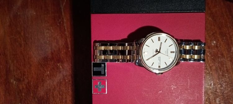 นาฬิกา Tissot มีวัน วันที่ รูปที่ 6