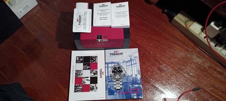 นาฬิกา Tissot มีวัน วันที่