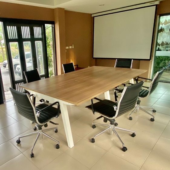 โต๊ะประชุม พร้อมเก้าอี้ 6 ตัว ของ Modernform  รูปที่ 2